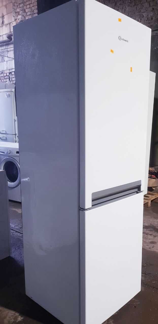 Холодильник Bauknecht KGLFI 18