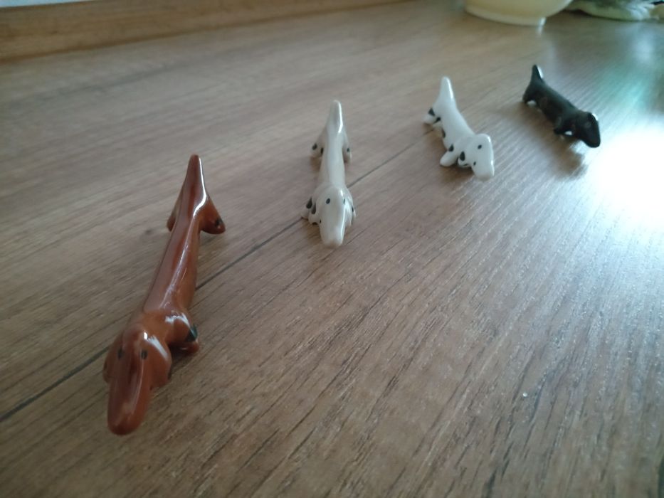 Kolekcja figurek porcelanowych