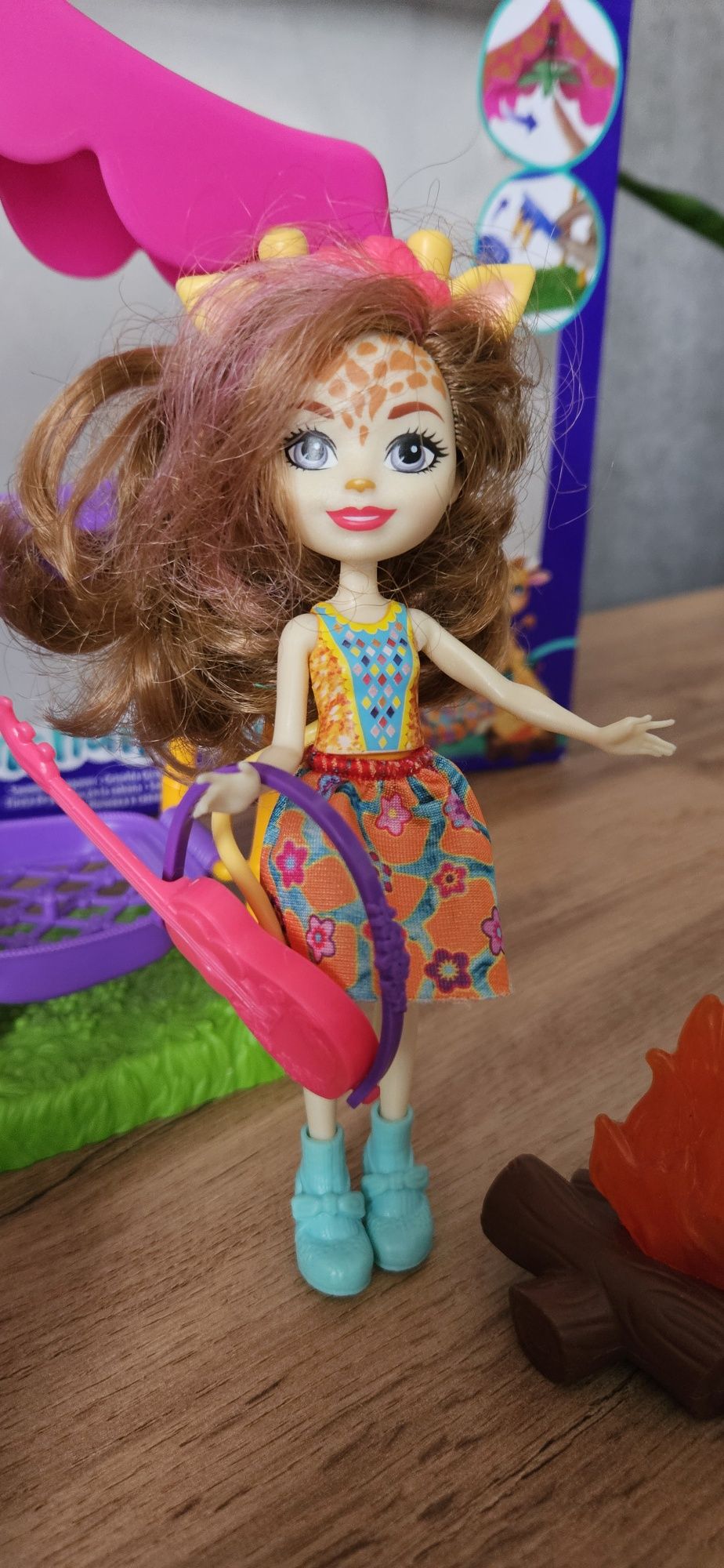 Enchantimals biwak na sawannie mattel
