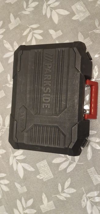 Martelo / berbequim com percussão PARKSIDE 12V Pack completo