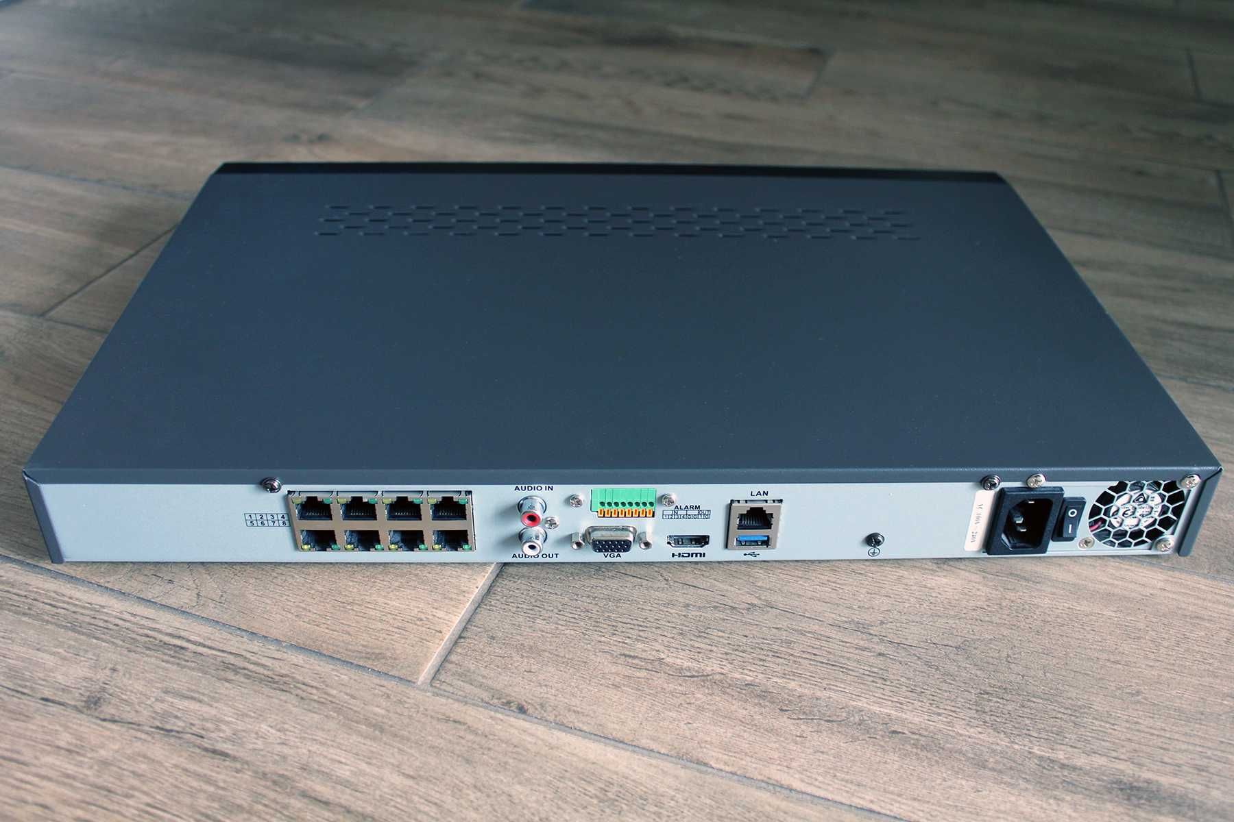Видеорегистратор Hikvision DS-7608NI-E2/8P • 8 POE портов •