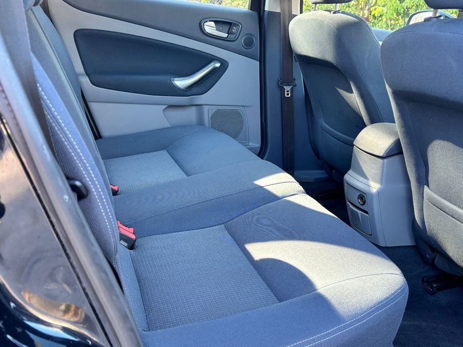 Ford Mondeo 2.0 Tdci 2010 rok Kombi