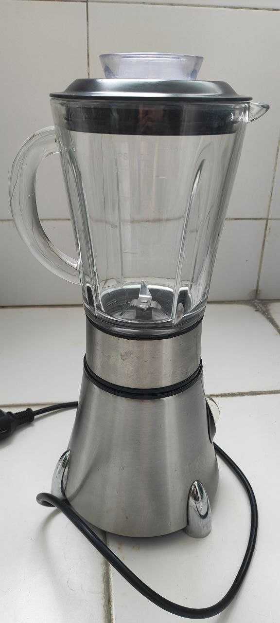 Koenic KBL 713 Table Blender – 700W