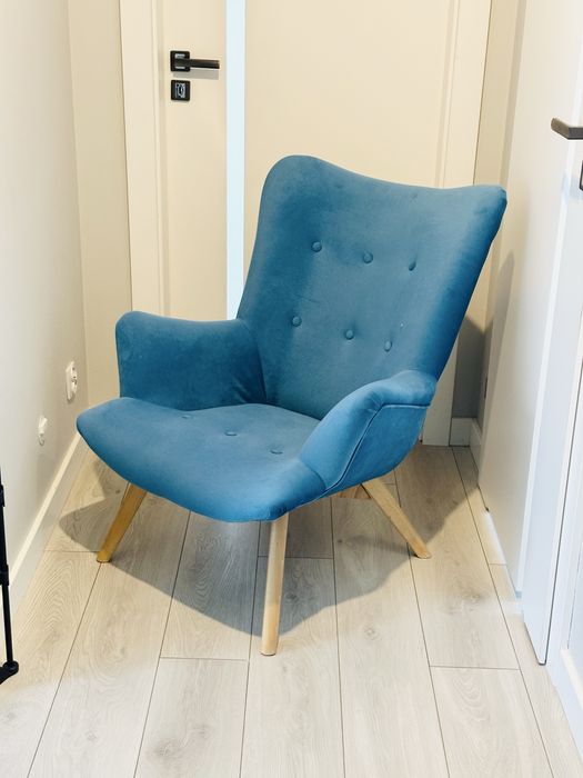 Fotel uszak Angel w stylu skandynawskim