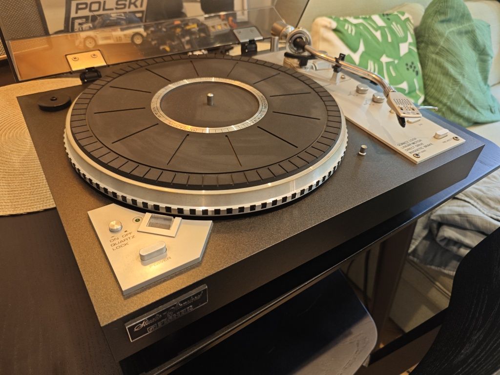 Gramofon Fisher MT-6250 Studio Standard - Quartz Lock, Direct Drive
