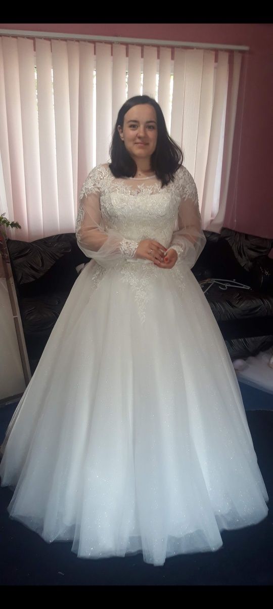Весільна сукня розмір 48