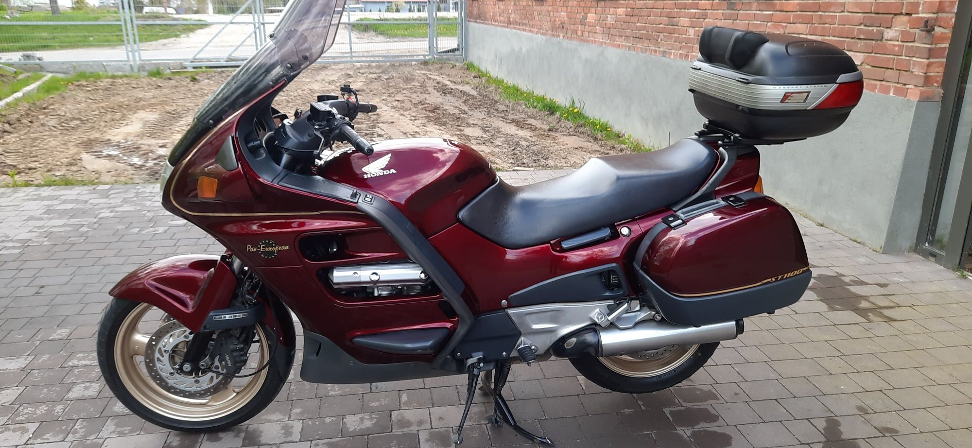HONDA ST 1100 PAN EUROPEAN ABS TCS cbs oryginał KODO motocykle