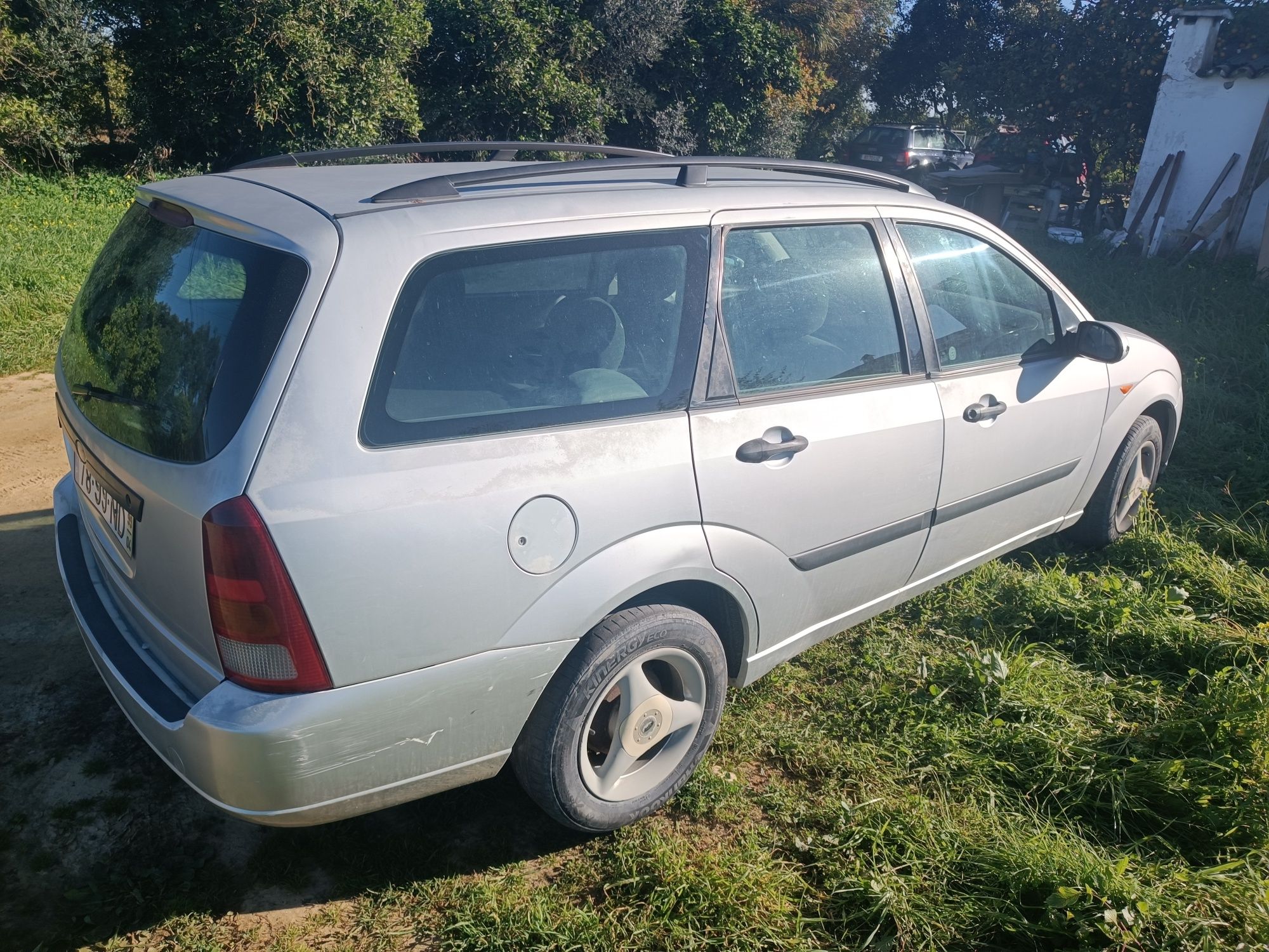 Vendo Focus com problema de motor