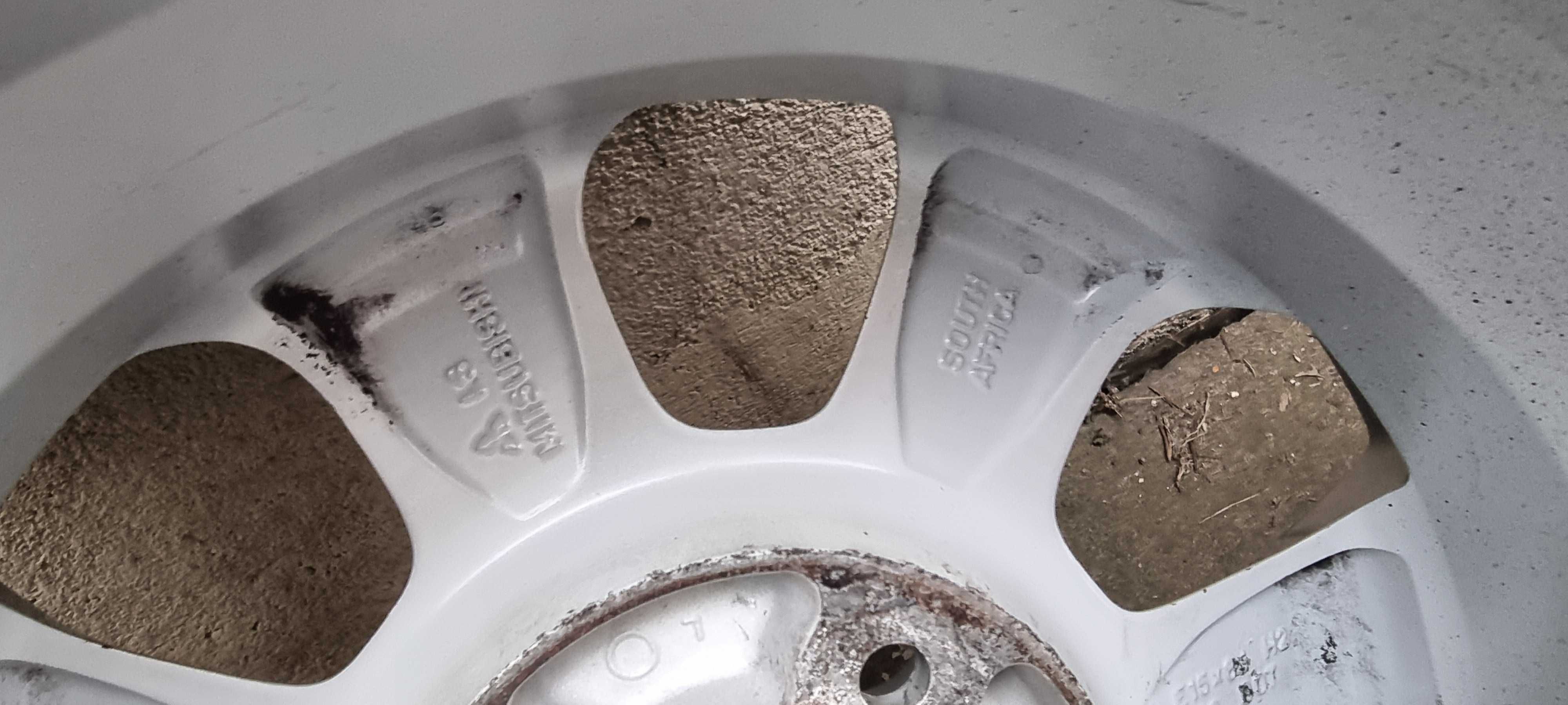 Alufelgi mitsubishi 15 6Jx15 4x114,3 ET46 otwór 67,1 - komplet !!!
