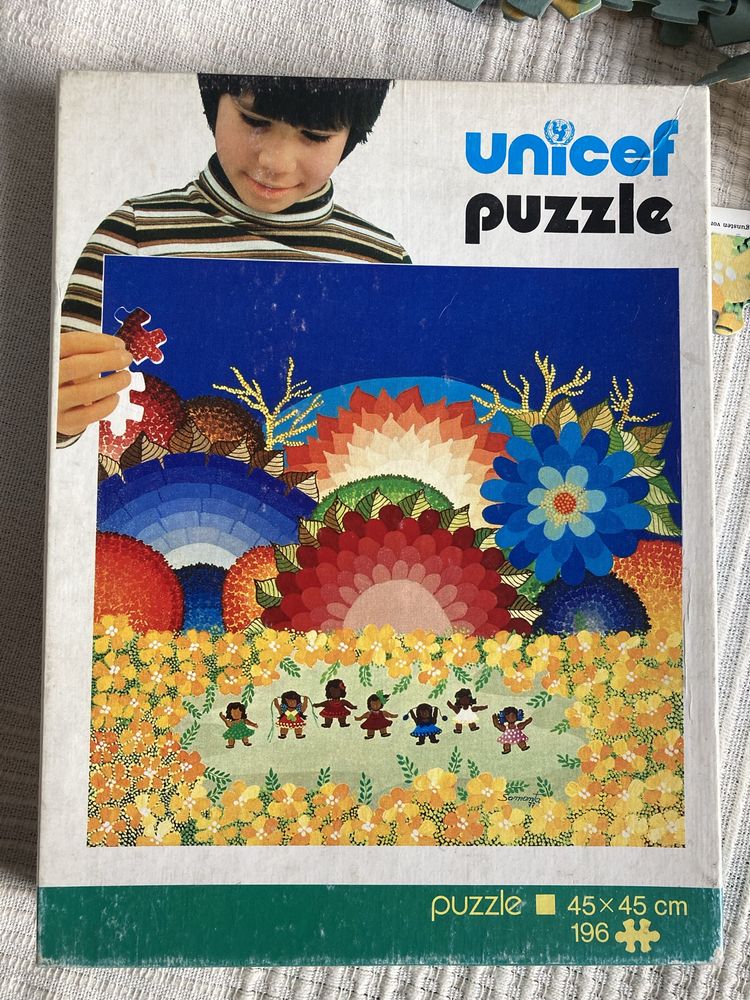 Puzzle Unicef PRL 45x45cm, 196 elementów