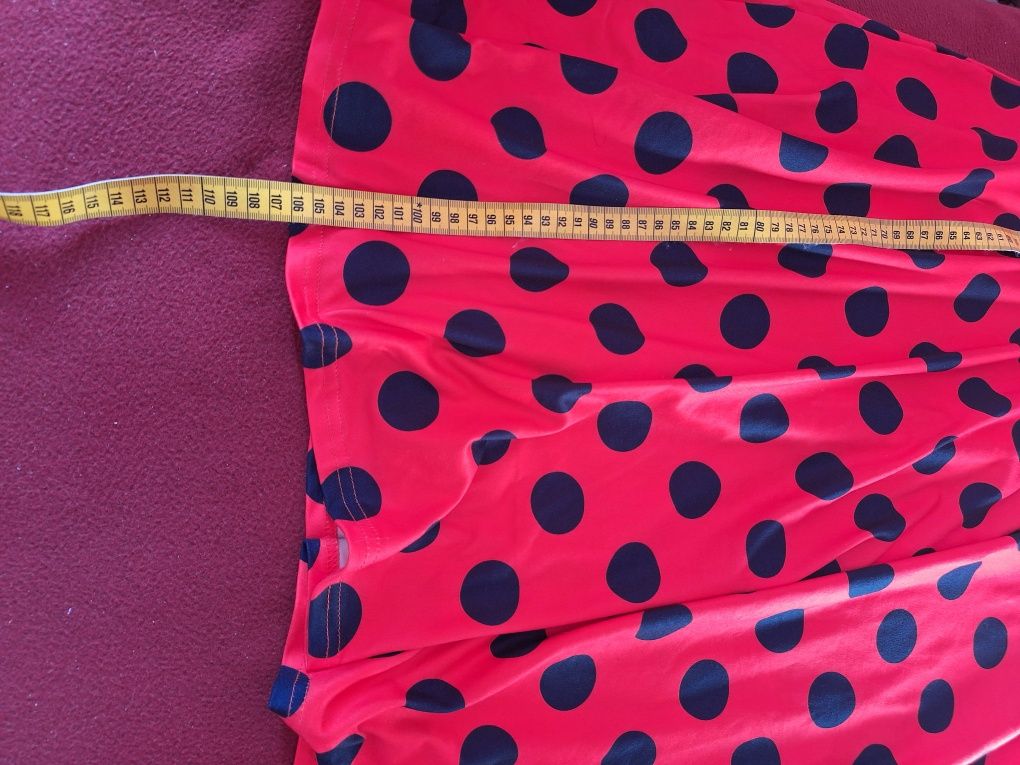 Nowa sukienka w grochy. XL
