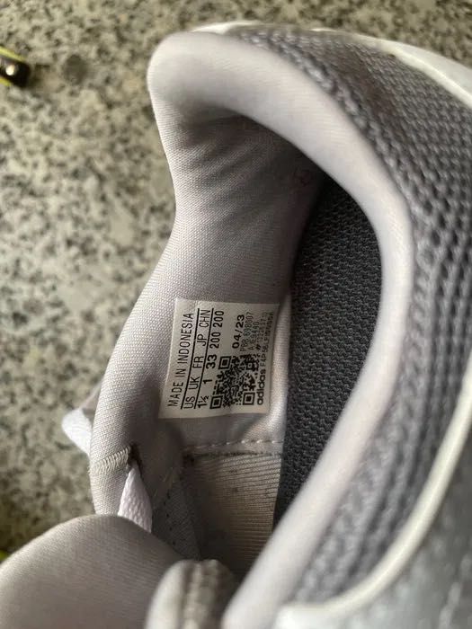 Ténis Adidas Predator 33