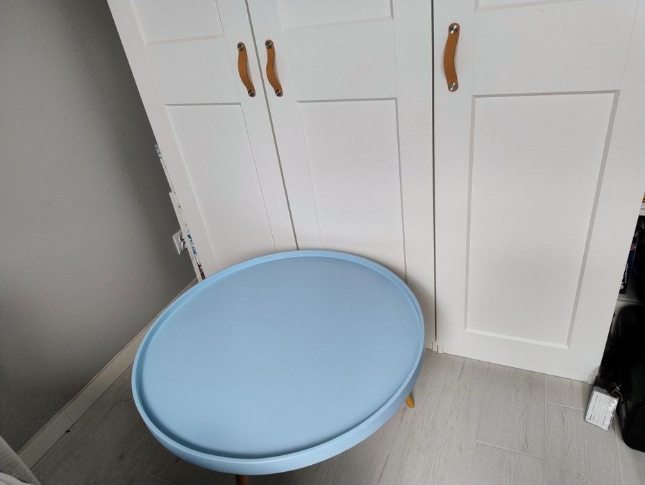 Okrągły stolik, średnica 78 cm