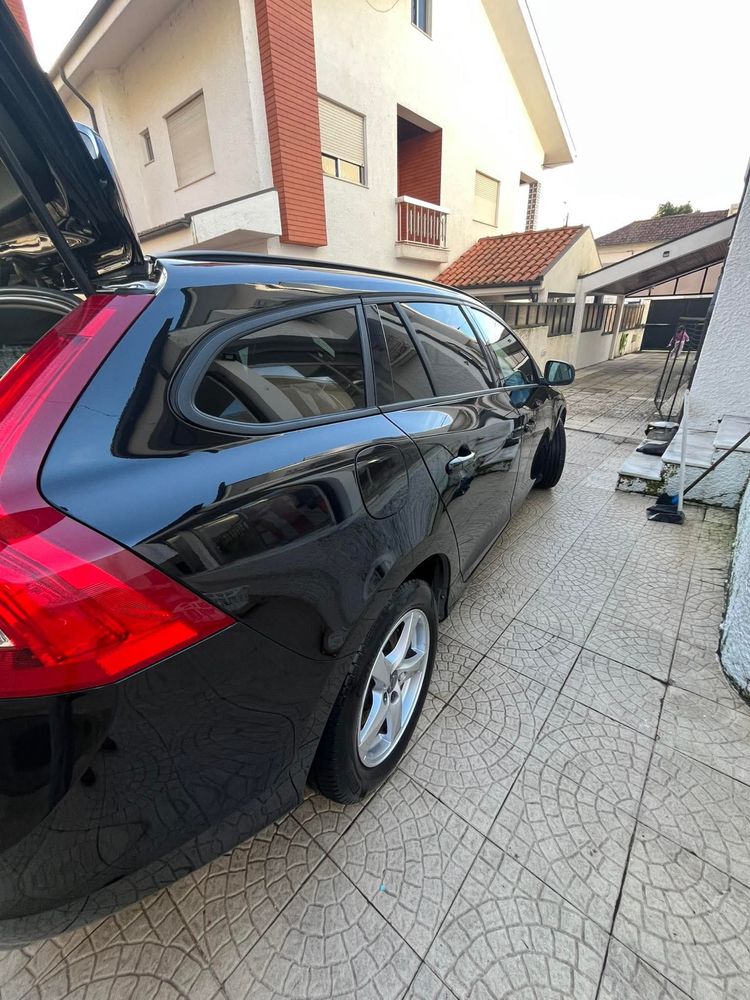 Volvo V60 2.0 D ano 2016