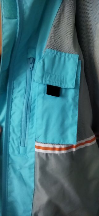 Жіноча вітровка  розмірмір 44