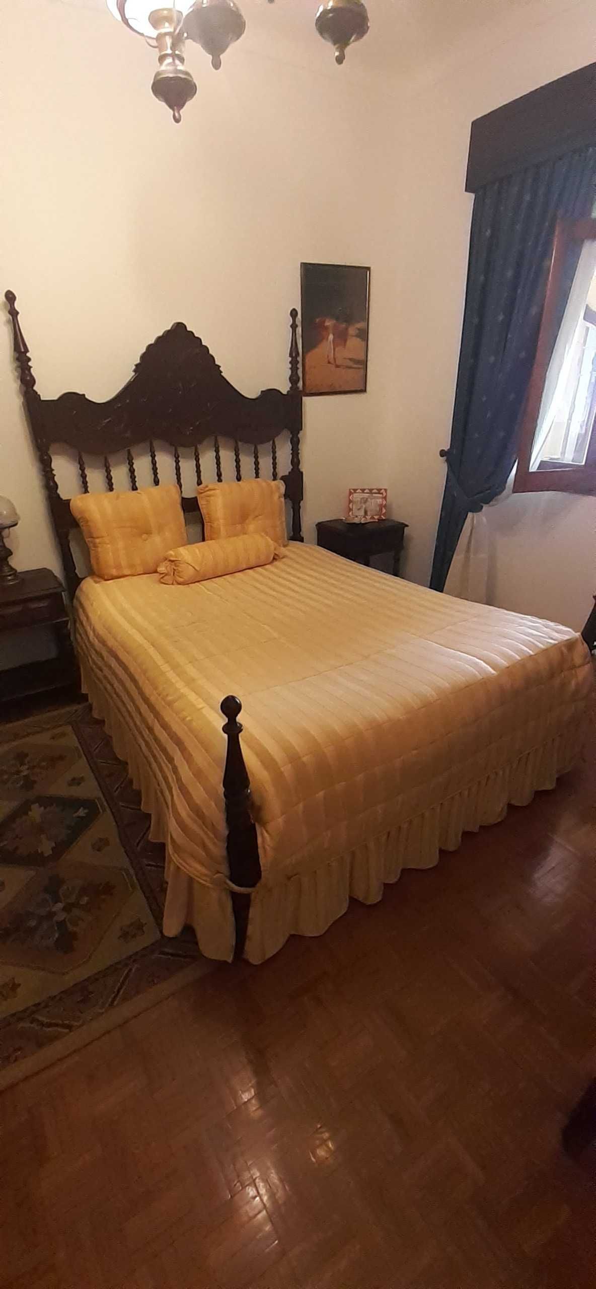 Conjunto Quarto, Cama + cabeceira + camiseiro + roupeiro