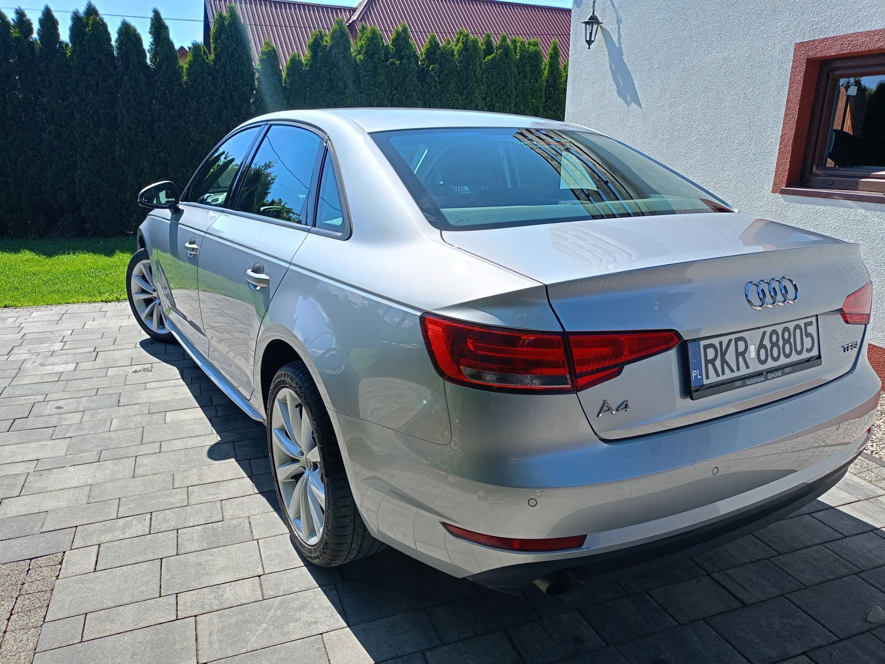 Audi A4 Sedan, Niski Przebieg!!
