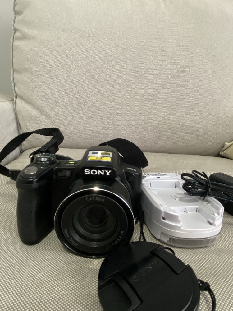 Camera Sony Modelo DSC-H50