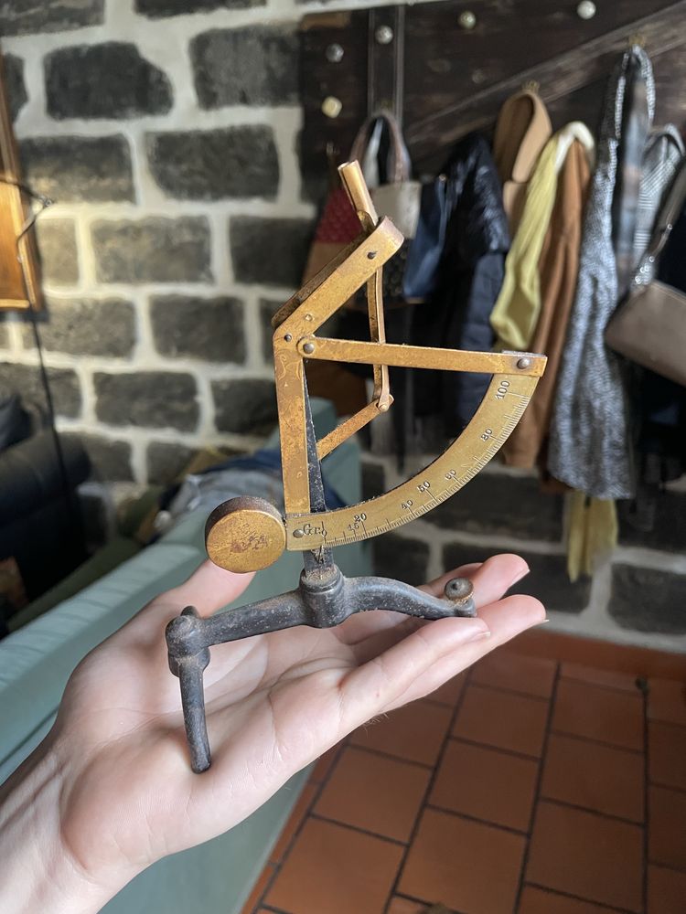 Balança Antiga/Pesa Cartas