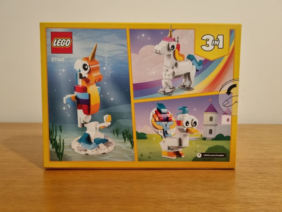 LEGO Creator 3-in-1  Unicórnio Mágico