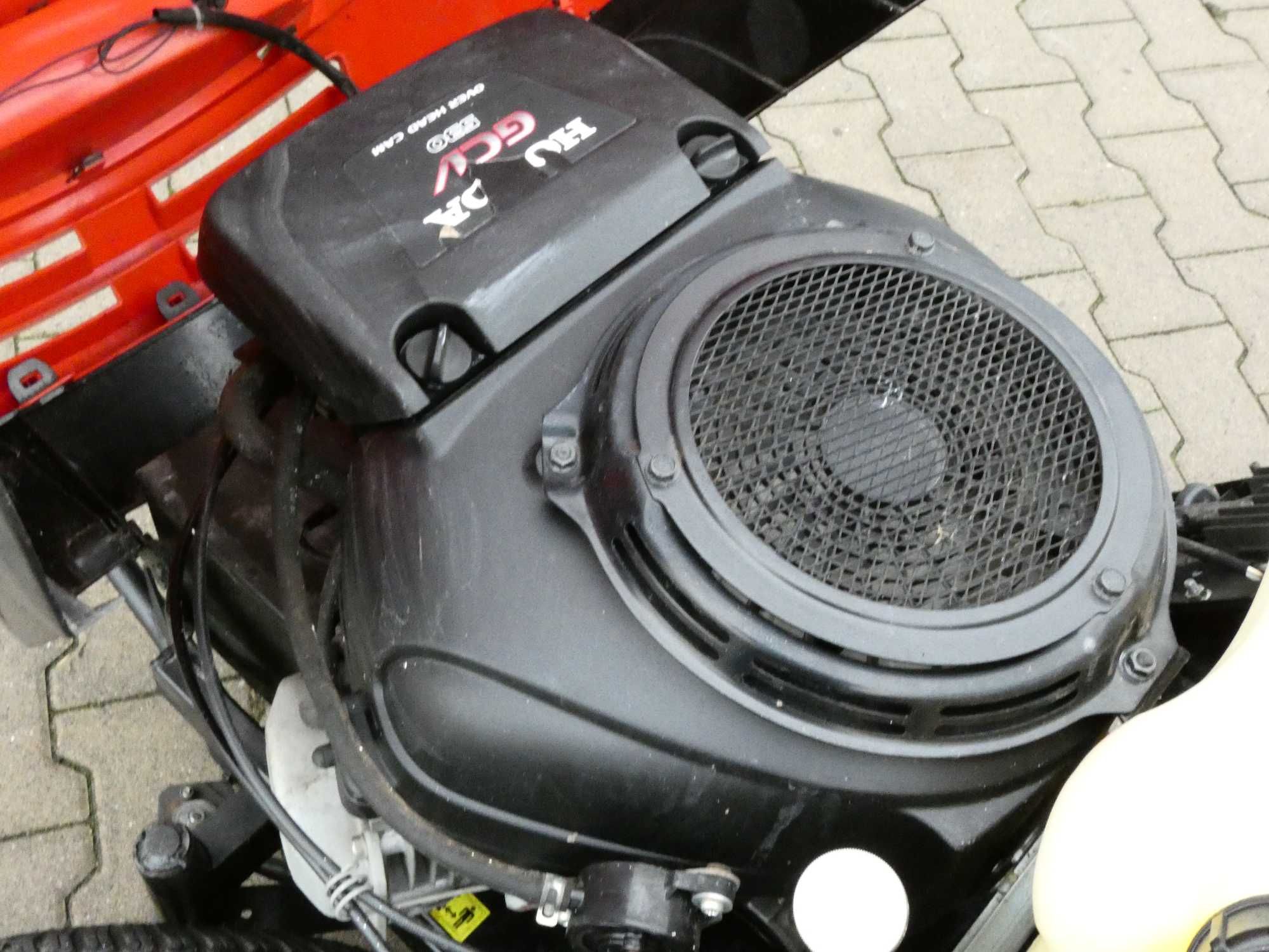 Traktorek kosiarka Dolmar TM-92.14 HONDA 2 Cylindry (240102) - Baras