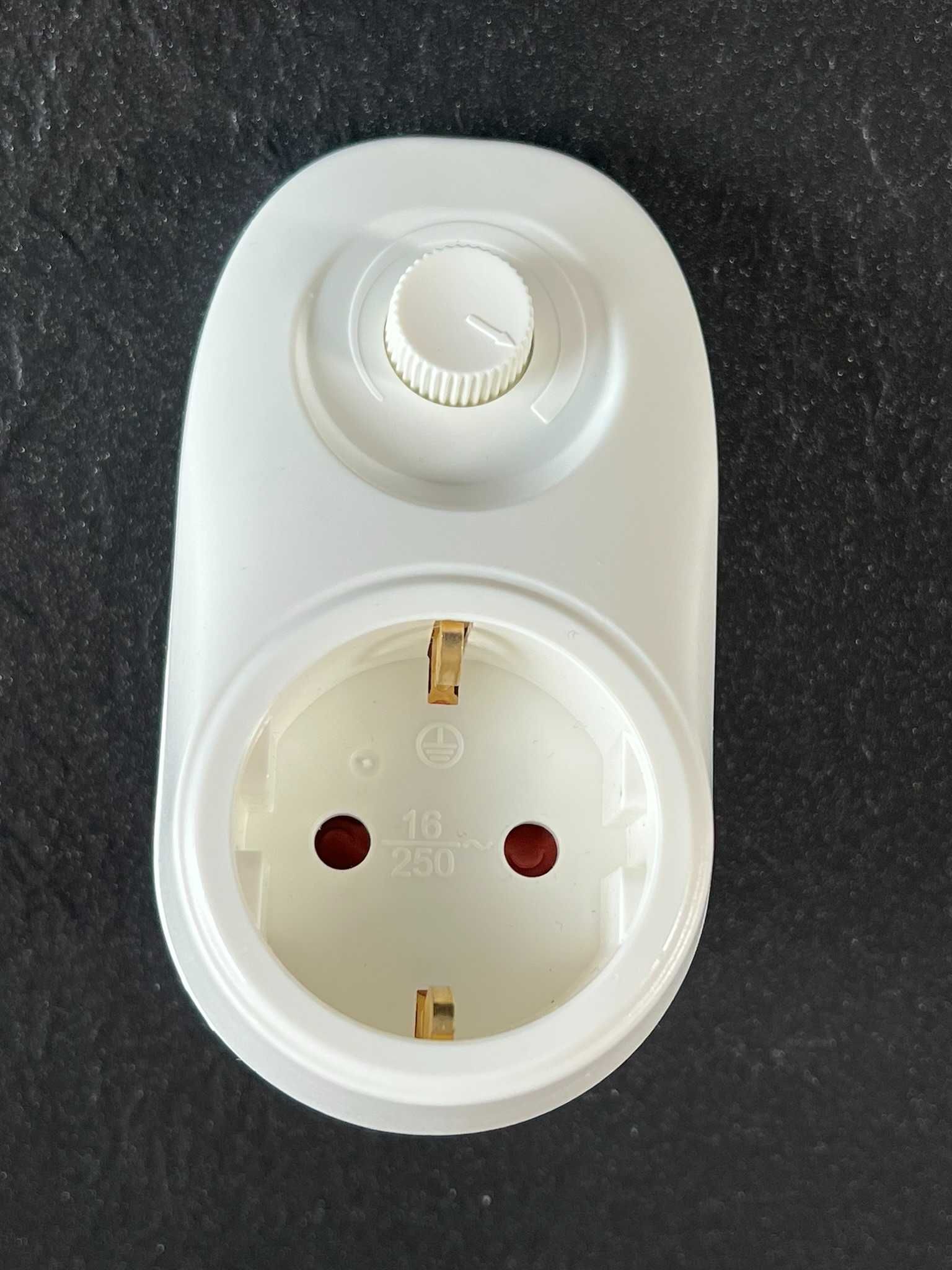 Adapter gniazdko wtykowe ze ściemniaczem Unitec biały