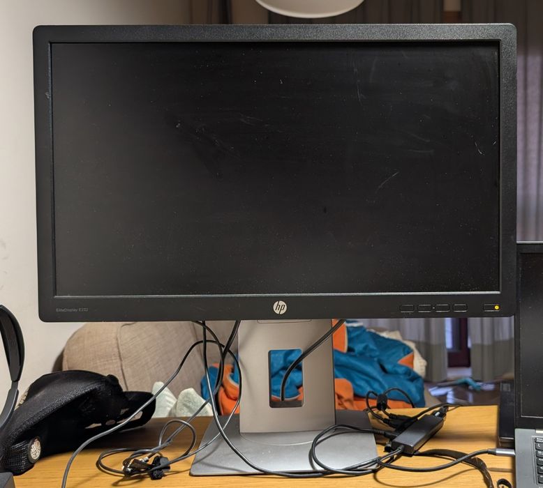 HP EliteDisplay E232 23"
