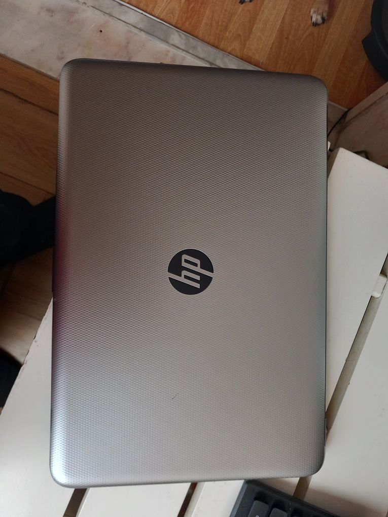 Portátil HP i3 com win 11
