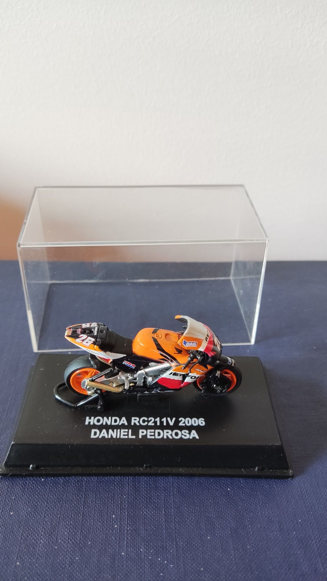 Mota de coleção Honda RC211V 2006 - Daniel Pedrosa