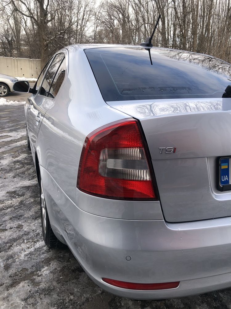 Продам автомобиль Skoda Oktavia