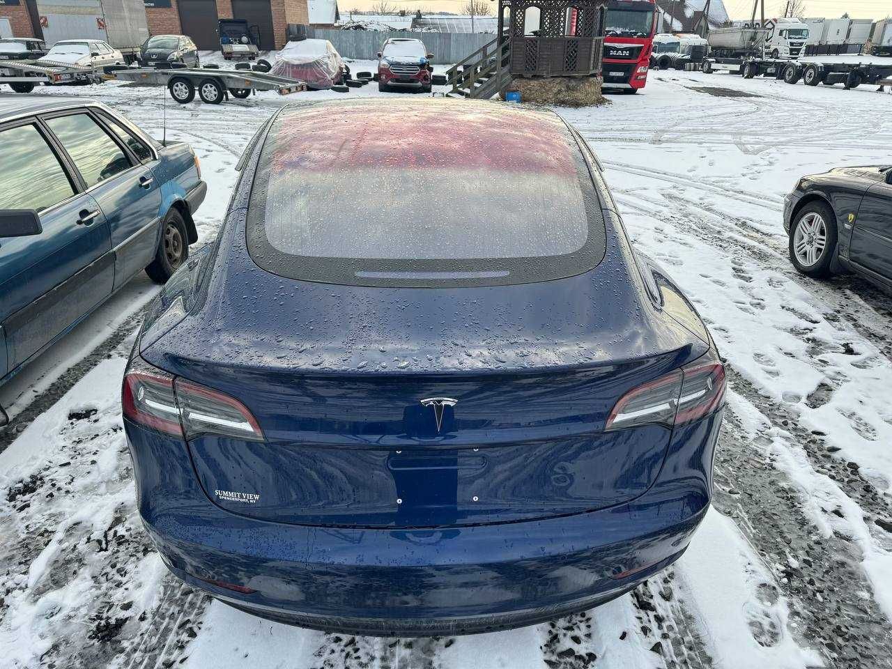 Бампер задній в зборі Tesla Model 3 2018