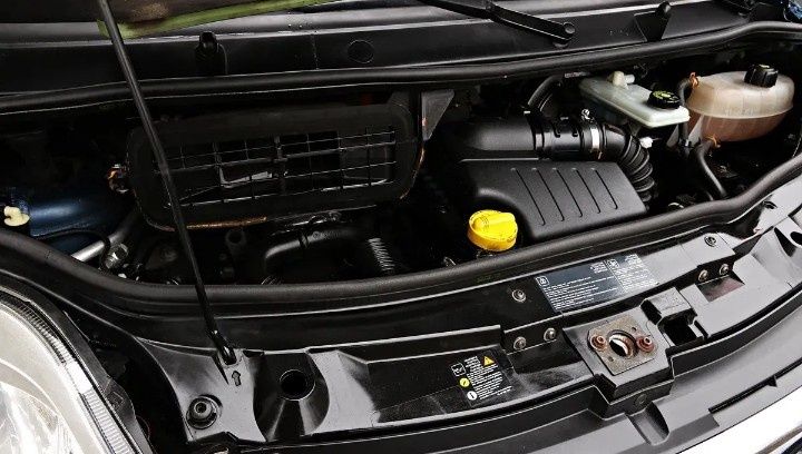 Opel Vivaro 2,0 2009