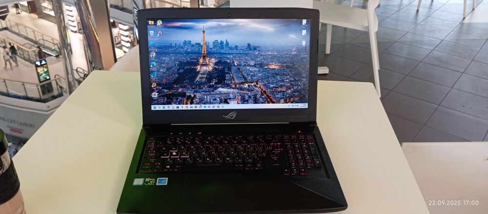 Asus Rog Strix 15 inch