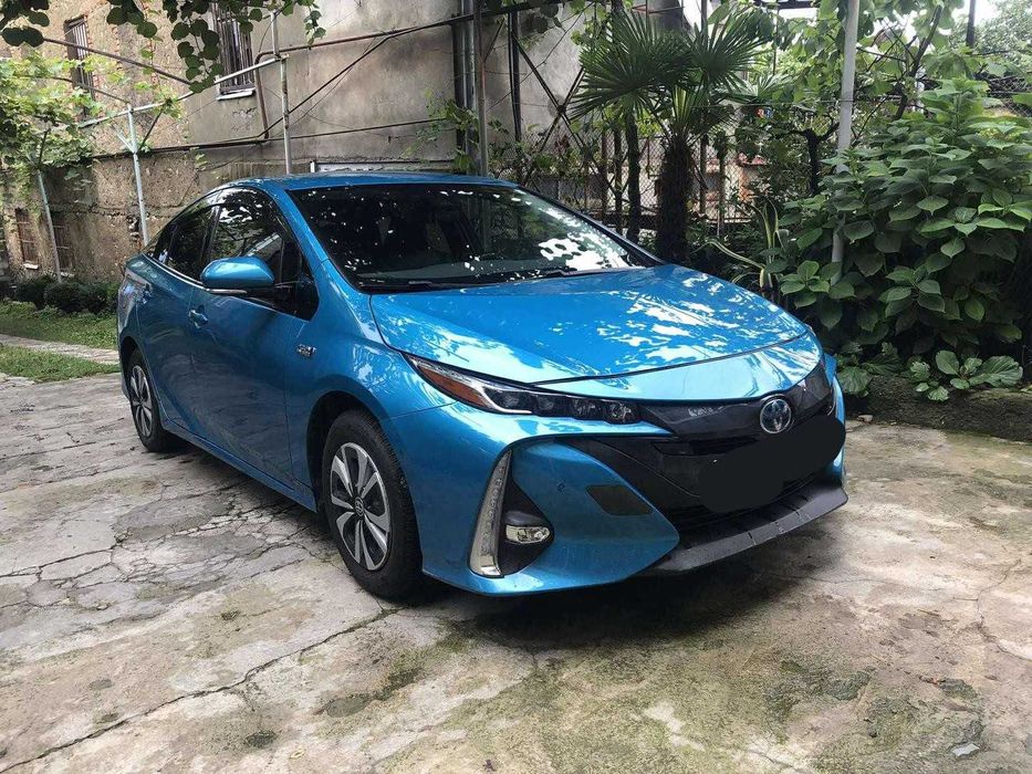 Toyota Prius Prime 2017 І покоління  1.8 Hybrid CVT Тойота Приус Прайм