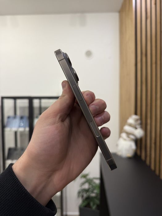 Telefon iPhone 16 PRO 128GB Szary Apple Gwarancja iTrade