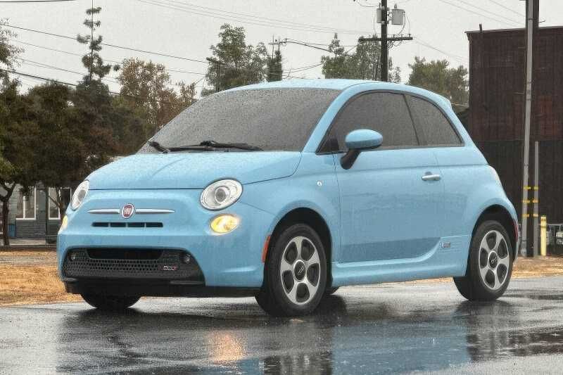 2017 FIAT   500e