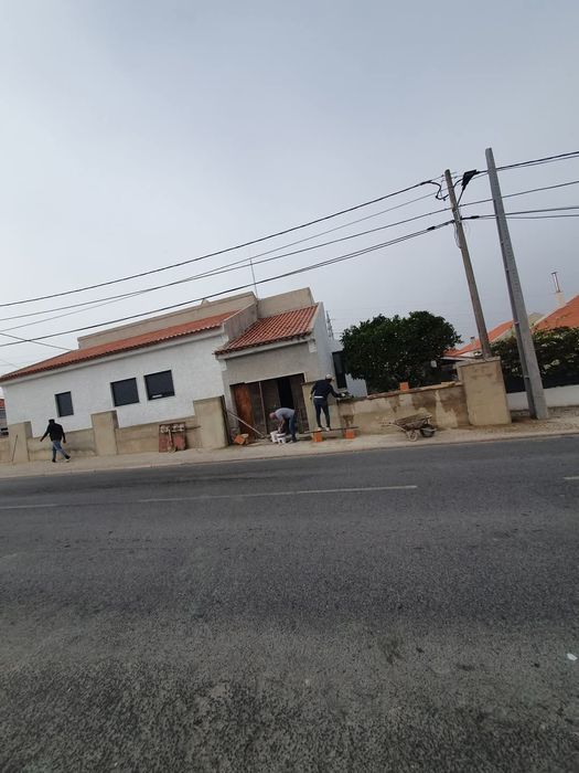 Trabalhos de pedreiro e ladrilho