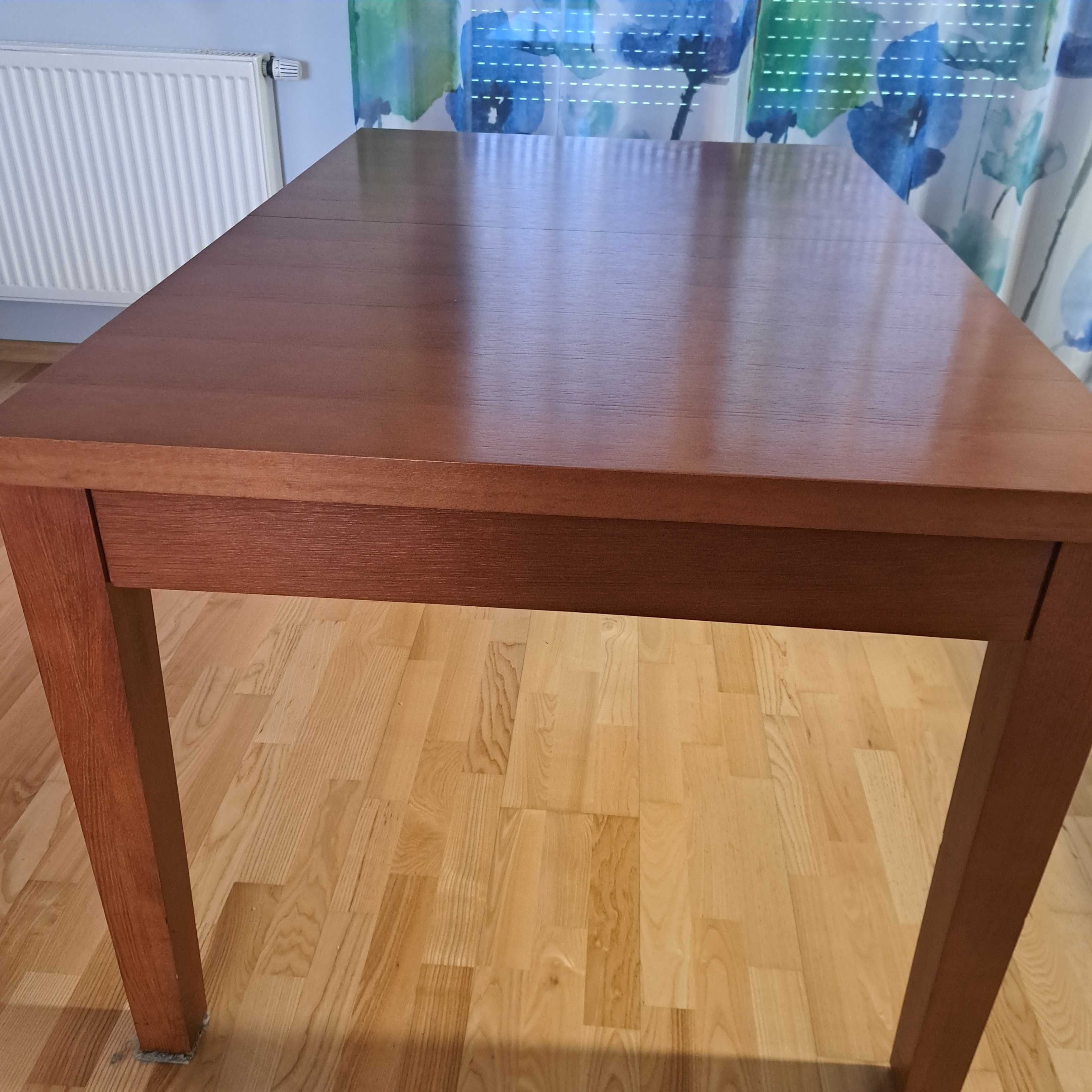 Komplet mebli do jadalni lub salonu z serii PRESTIGE