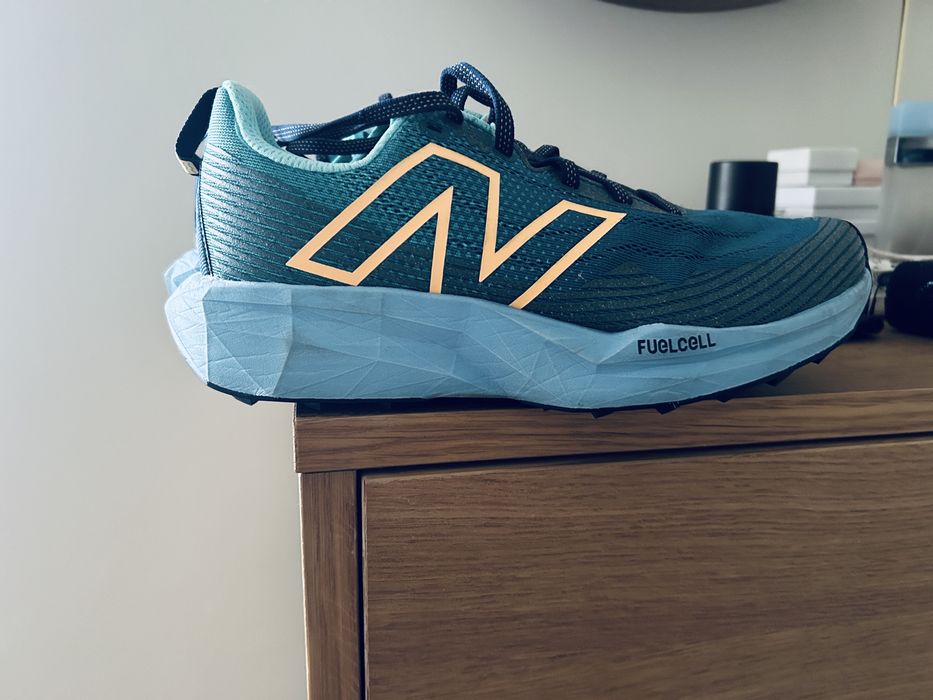 FuelCell Venym New Balance