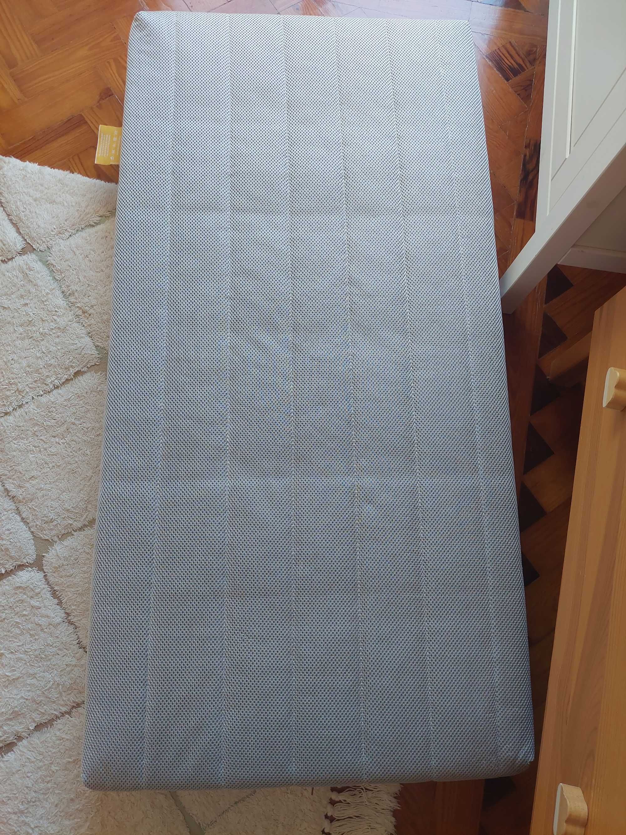 Cama de Grades + colchão Ecus Kids Care Pigü + barra de proteção