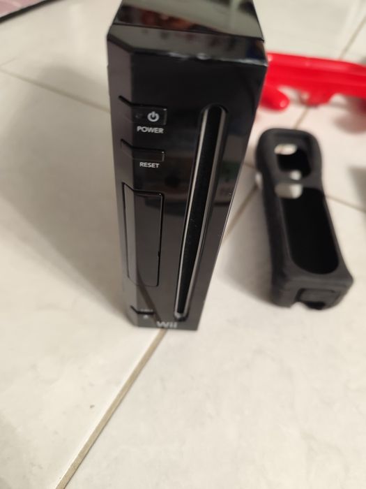 Nintendo Wii Preta com acessórios e jogos