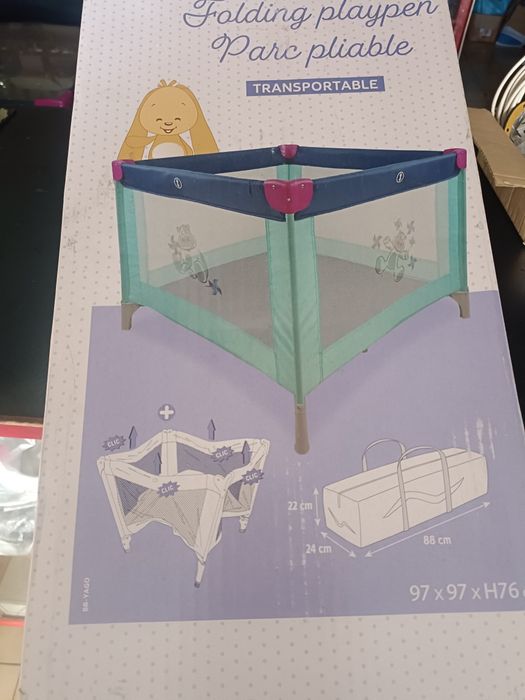 Parque para crianças de viagem