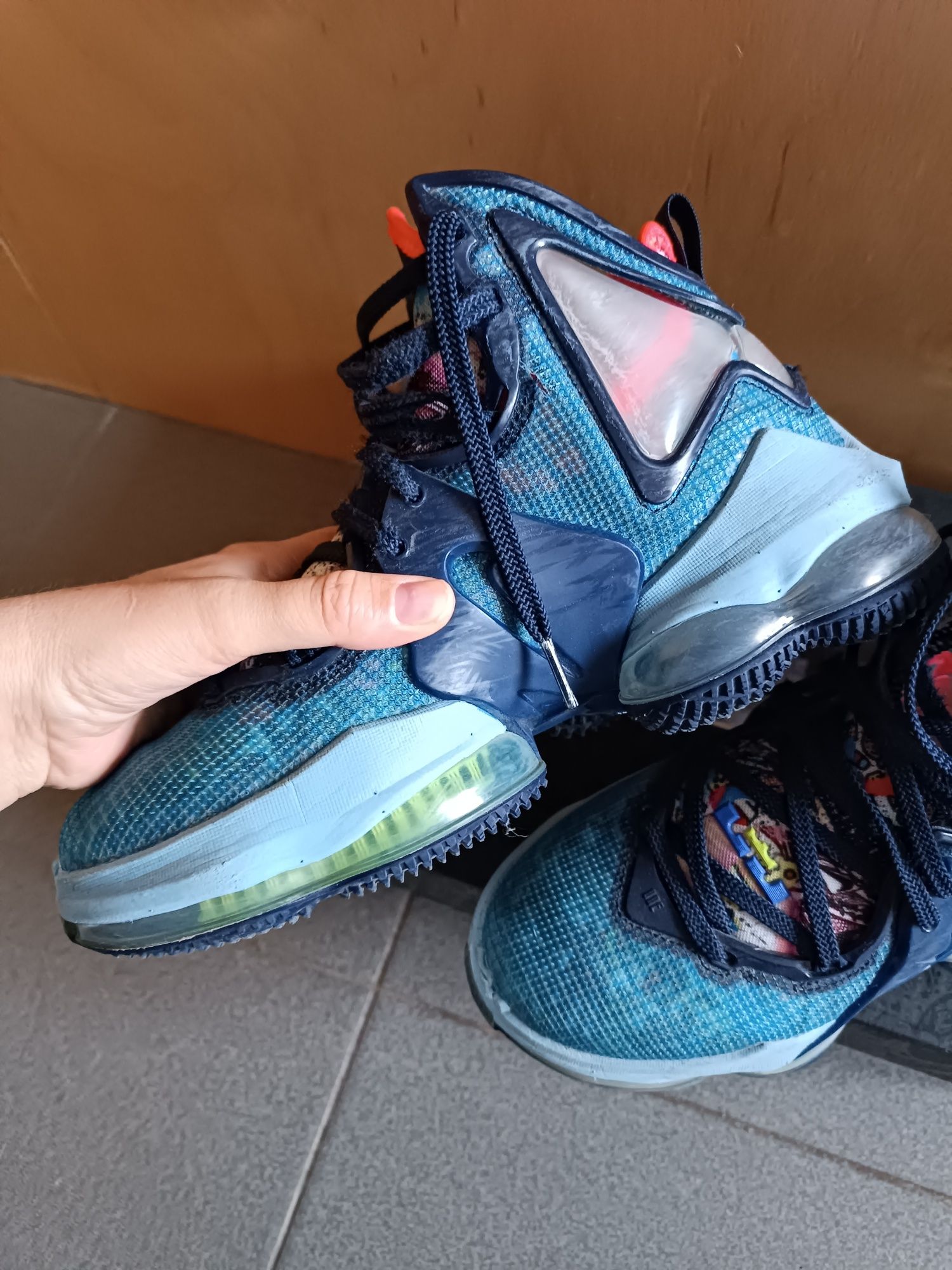 кросівки Nike Lebron 19 баскетбольні