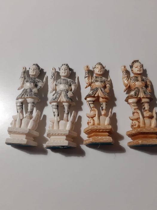 Raridade Xadrez  Autêntico: peças int. Caixa/madeira