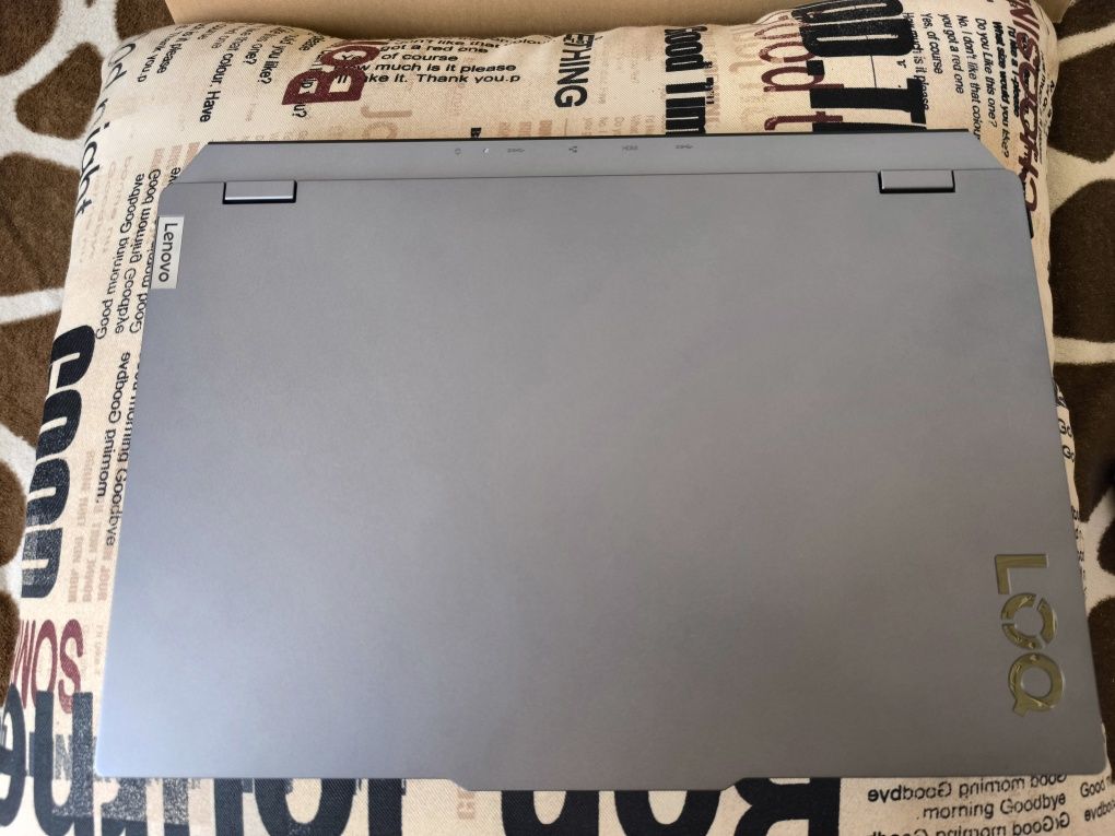 Laptop gamingowy Lenovo LOQ 15IAX9l, i5- 12 gen, 16 GB DDR5, SSD 512