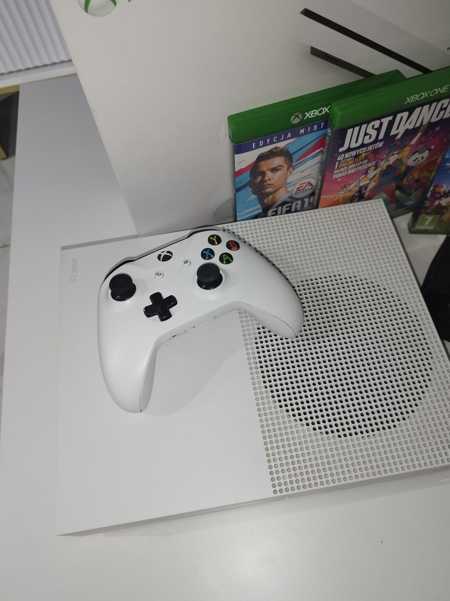 Xbox one S Kinect pad karton gry