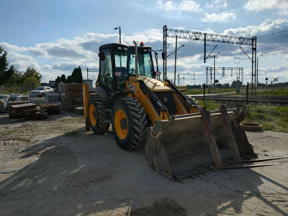 Sprzedam koparko-ładowarkę JCB4CX