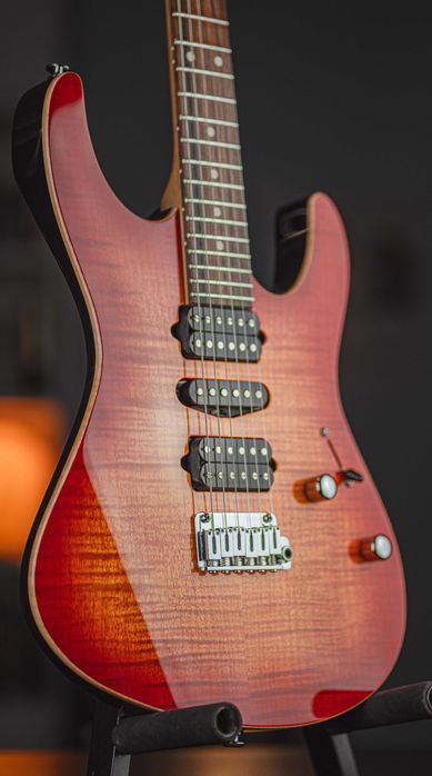 Suhr Modern Plus HSH Pau Ferro Fretboard 2019 Fireburst