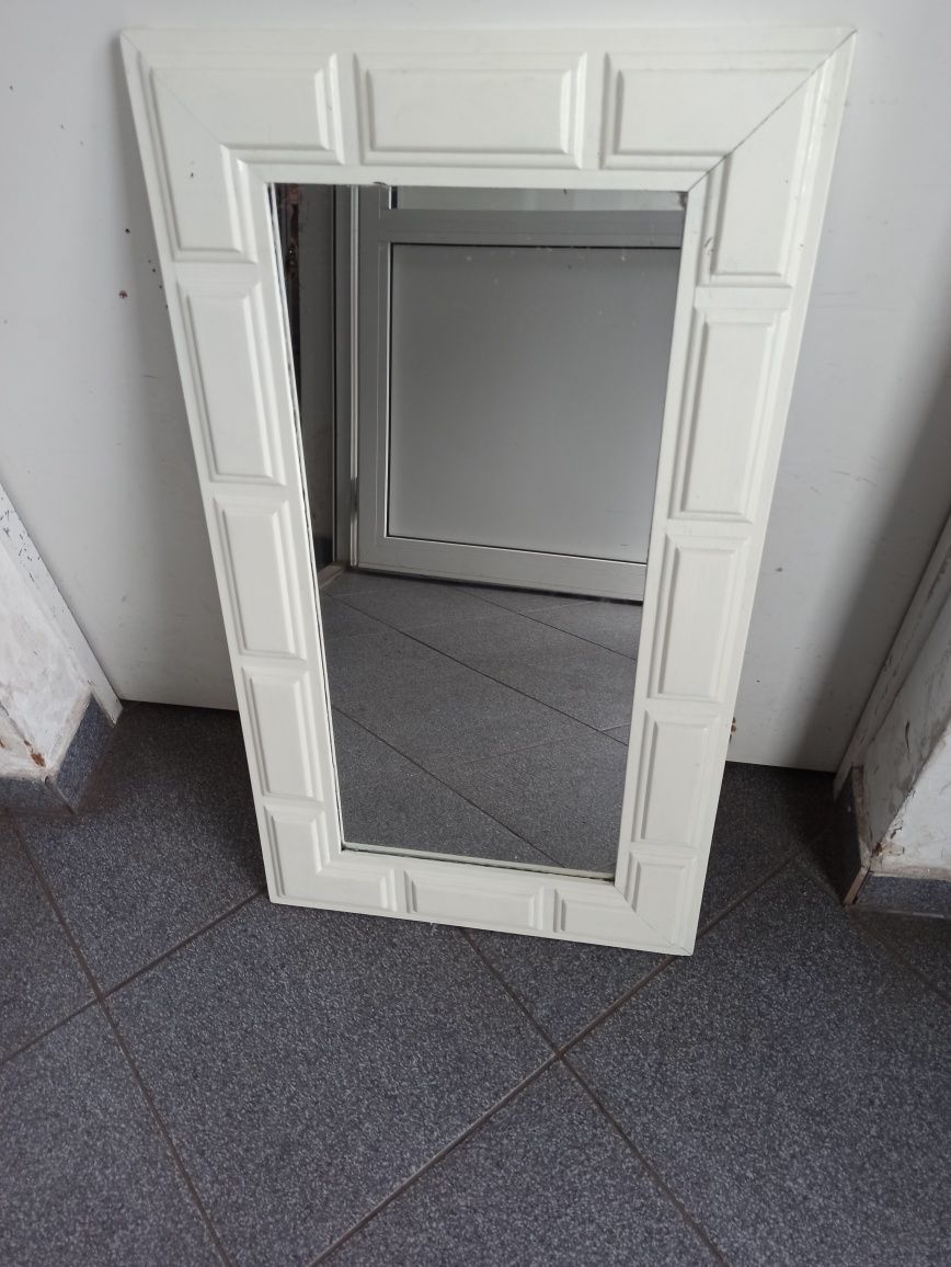 Lustro w ramię białe