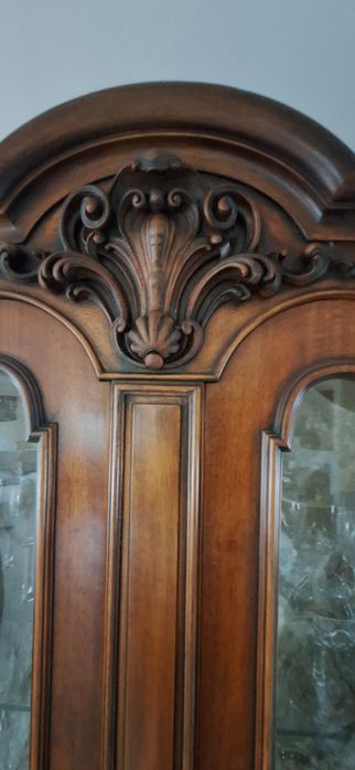Intarsjowane meble włoskie- Witryna i komoda